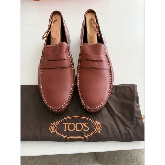 Tod’s Men\'s Gomma Smooth Leather Penny Loafers - Brown Calfskin - NWOB